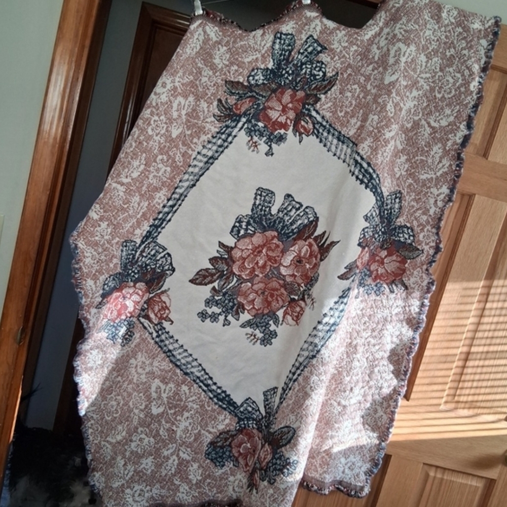 Vintage Floral Rose Pink and Ivory Quilted Throw Blanket